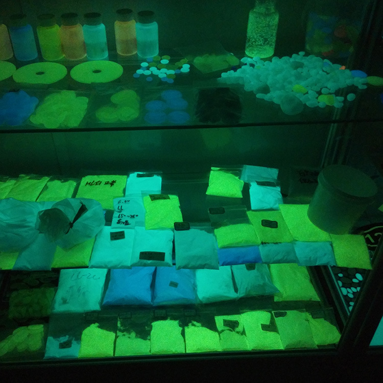 Hohe Helligkeit, leuchtender S – Aquarium Fish Glow In The Dark Bewertung und Preis